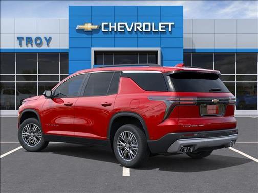 Radiant Red Tintcoat 2026 Chevrolet Traverse LT
