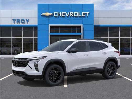 Summit White 2026 Chevrolet Trax LT