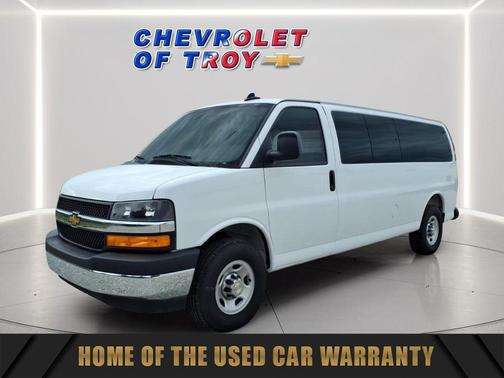 Summit White 2025 Chevrolet Express 3500 RWD 3500 Extended Wheelbase LT