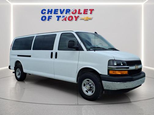 Summit White 2025 Chevrolet Express 3500 RWD 3500 Extended Wheelbase LT
