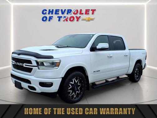 Bright White Clearcoat 2021 RAM 1500 Laramie
