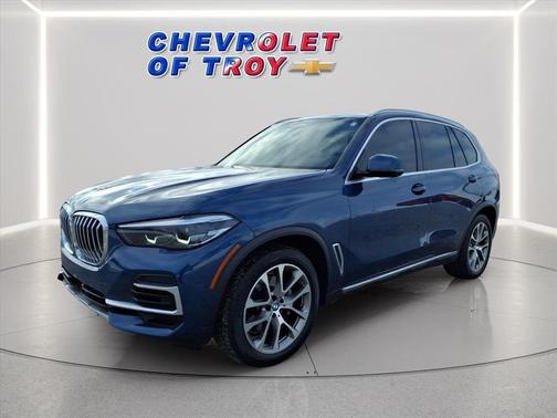 Phytonic Blue Metallic 2022 BMW X5 xDrive40i