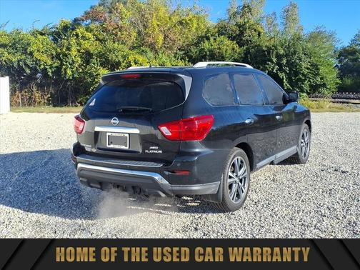 2017 Nissan Pathfinder Platinum