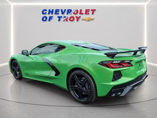 Roswell Green Metallic 2026 Chevrolet Corvette Stingray w/2LT
