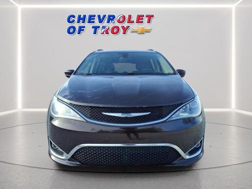 Dark Cordovan Pearlcoat 2017 Chrysler Pacifica Touring-L