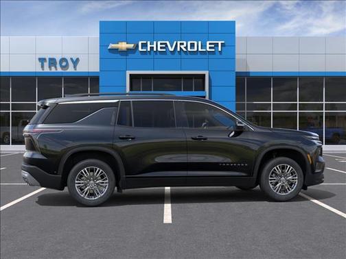 Mosaic Black Metallic 2026 Chevrolet Traverse LT