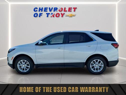 Iridescent Pearl Tricoat 2023 Chevrolet Equinox 1LT
