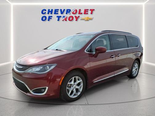 Velvet Red Pearlcoat 2017 Chrysler Pacifica Touring-L