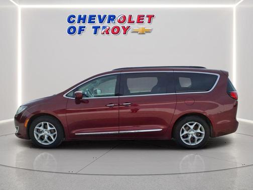 Velvet Red Pearlcoat 2017 Chrysler Pacifica Touring-L