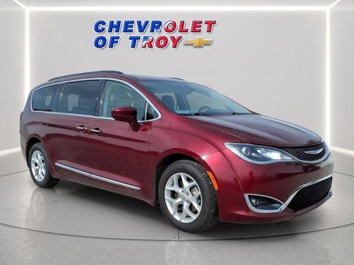 Velvet Red Pearlcoat 2017 Chrysler Pacifica Touring-L