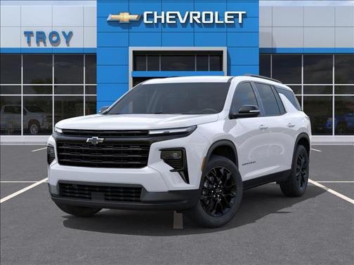 Summit White 2026 Chevrolet Traverse LT