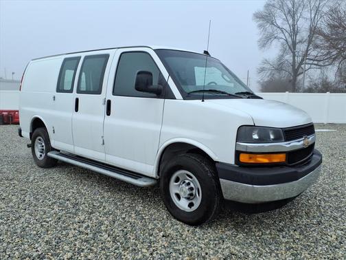2024 Chevrolet Express 2500 RWD 2500 Regular Wheelbase WT