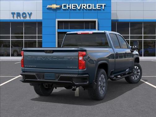 Lakeshore Blue Metallic 2026 Chevrolet Silverado 2500 Custom