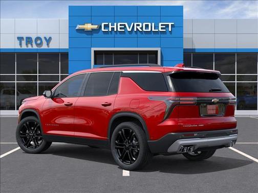 Radiant Red Tintcoat 2026 Chevrolet Traverse LT