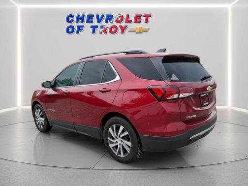 Radiant Red Tintcoat 2024 Chevrolet Equinox 1LT