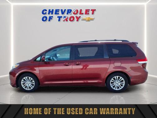 Salsa Red Pearl 2012 Toyota Sienna XLE