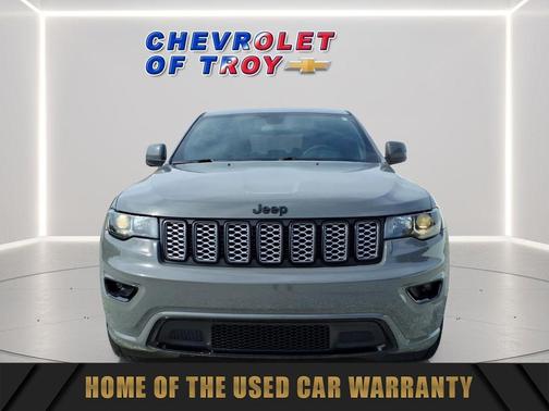 Sting-Gray Clearcoat 2021 Jeep Grand Cherokee Laredo