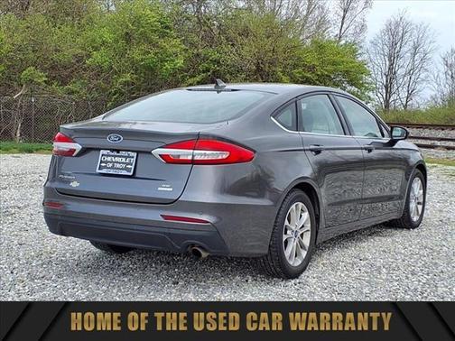 2020 Ford Fusion SE