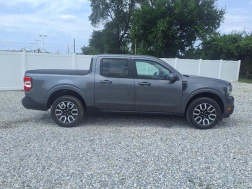 2023 Ford Maverick Lariat
