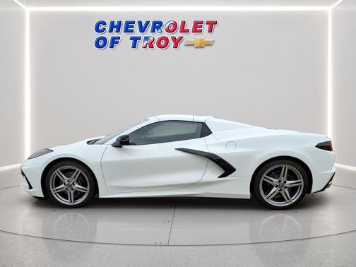 Arctic White 2026 Chevrolet Corvette Stingray w/1LT