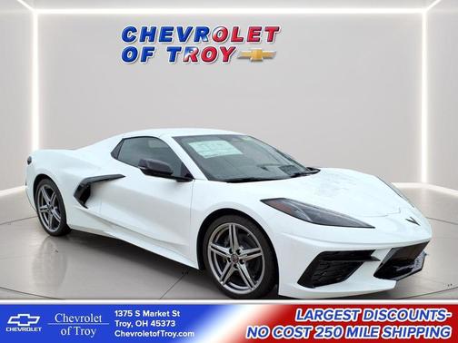 Arctic White 2026 Chevrolet Corvette Stingray w/1LT