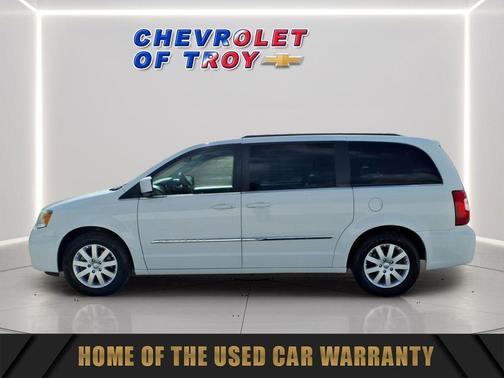 Bright White Clearcoat 2014 Chrysler Town & Country Touring