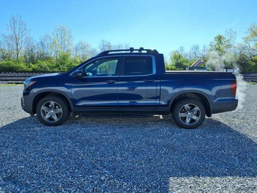 Obsidian Blue Pearl 2022 Honda Ridgeline RTL