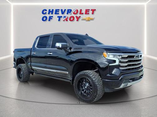 Black 2022 Chevrolet Silverado 1500 High Country