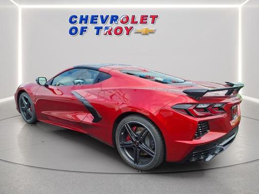 Red Mist Metallic Tintcoat 2026 Chevrolet Corvette Stingray w/2LT