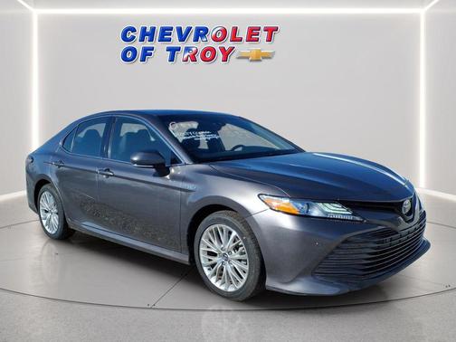 Predawn Gray Mica 2018 Toyota Camry Hybrid XLE
