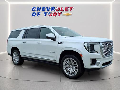 White Frost Tricoat 2023 GMC Yukon XL Denali