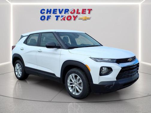 Summit White 2023 Chevrolet Trailblazer LS