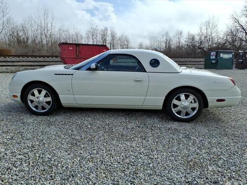 2003 Ford Thunderbird Deluxe