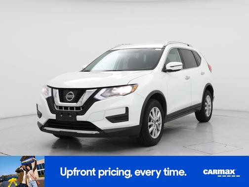 White 2017 Nissan Rogue SV