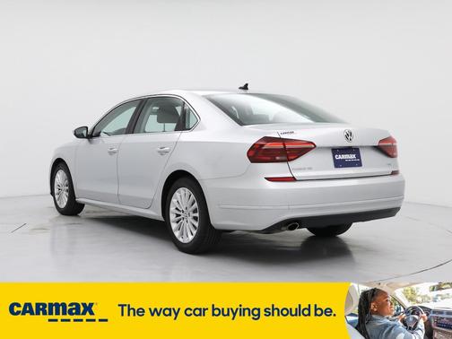 2017 Volkswagen Passat SE