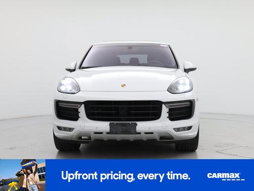 2016 Porsche Cayenne GTS