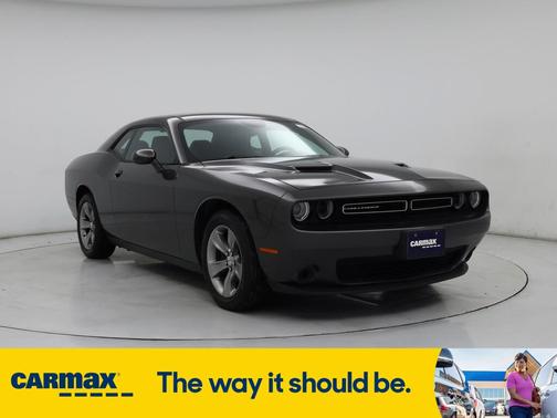 2017 Dodge Challenger SXT