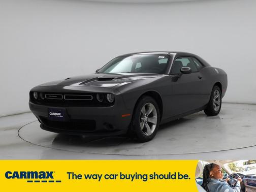 2017 Dodge Challenger SXT