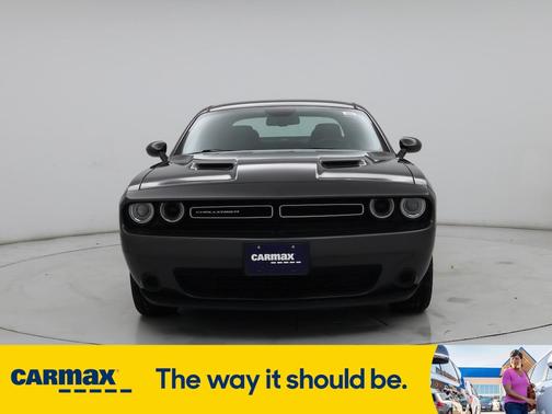 2017 Dodge Challenger SXT