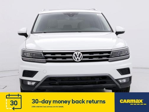 Photo 5 of 26 of 2018 Volkswagen Tiguan 2.0T SEL Premium