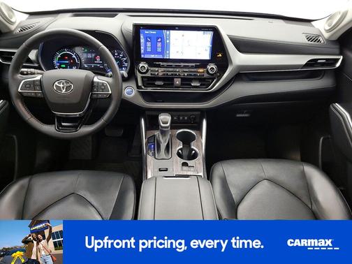 2021 Toyota Highlander Hybrid Platinum