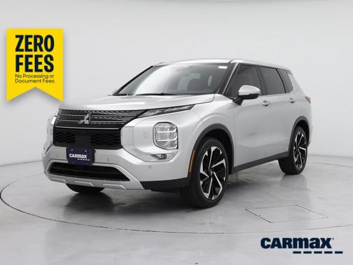 Silver 2024 Mitsubishi Outlander SE