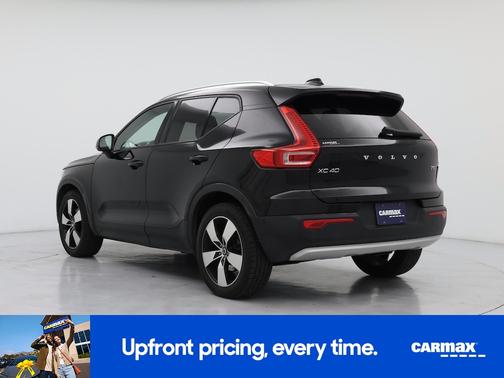 2019 Volvo XC40 T5 Momentum
