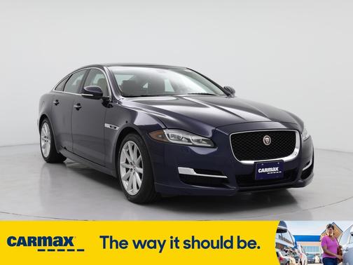 2016 Jaguar XJ R-Sport