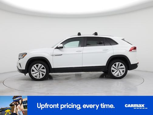 White 2022 Volkswagen Atlas Cross Sport SE w/Tech