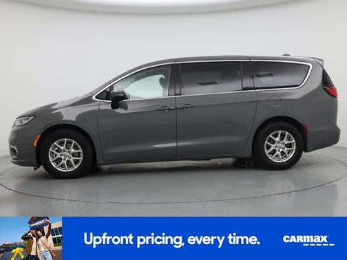 Gray 2023 Chrysler Pacifica Touring L