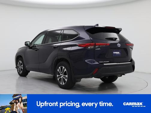 2022 Toyota Highlander Hybrid XLE
