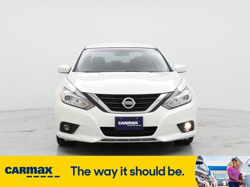 2016 Nissan Altima SV