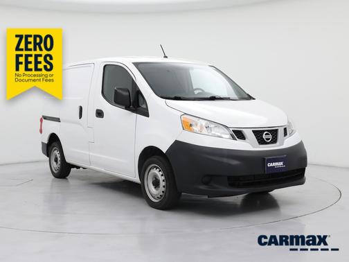 White 2015 Nissan NV200 S
