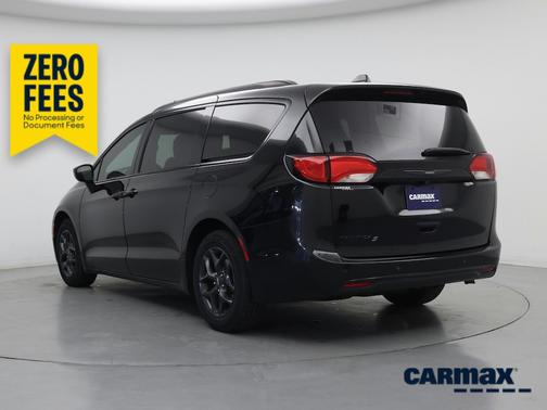 Black 2019 Chrysler Pacifica Touring L